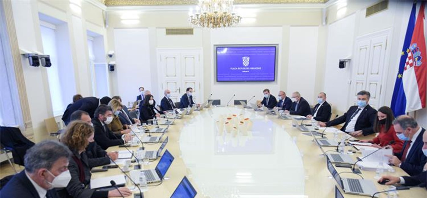 Gov't endorses 9 budget amendments, fuel prices to be uncapped in Croatia as of Tuesday